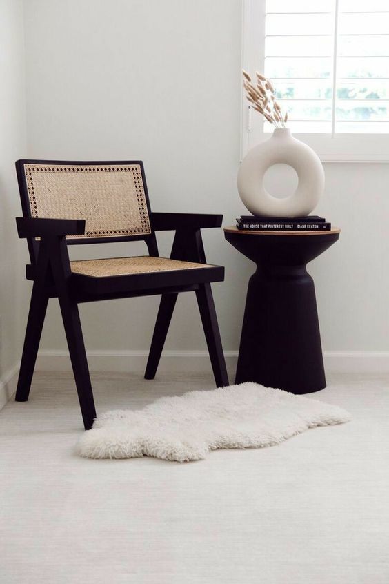 İskandinav Pier Ahşap Hazeran Rattan Sandalye Siyah Teddy